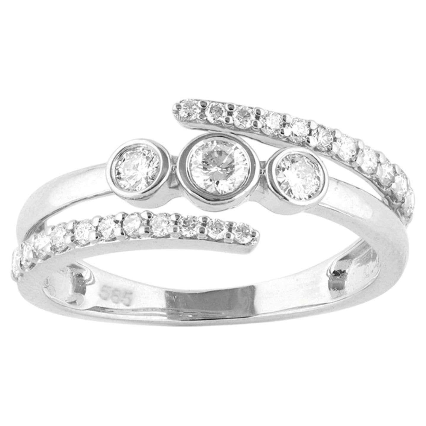 14K Weißgold Rundschliff Diamant Lünette Drei-Stein-Bypass Ring im Angebot