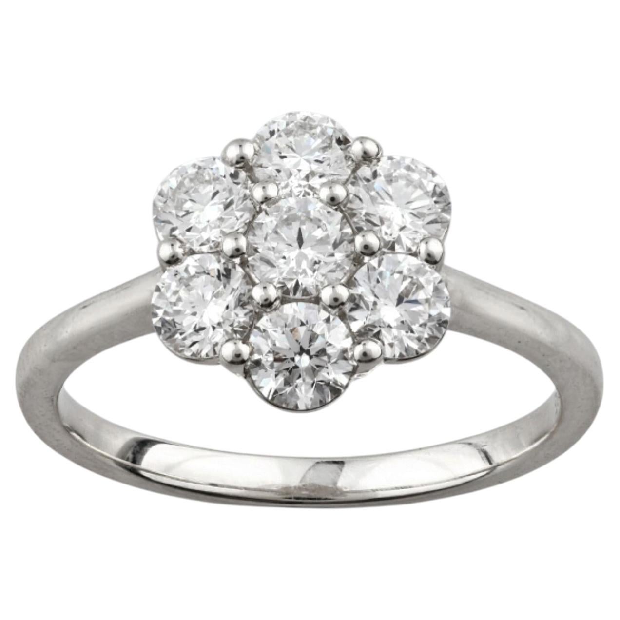14K White Gold Round Cut Diamond Cluster Flower Ring For Sale