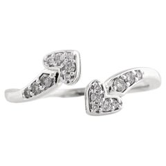 Anello Bypass a doppio cuore con diamante taglio rotondo in oro bianco 14K