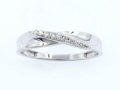 14K White Gold Round Cut Diamond Entwined Infinity Band Ring