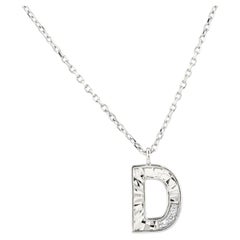 Collana con ciondolo in oro bianco 14K con diamante a taglio rotondo e iniziale "D"