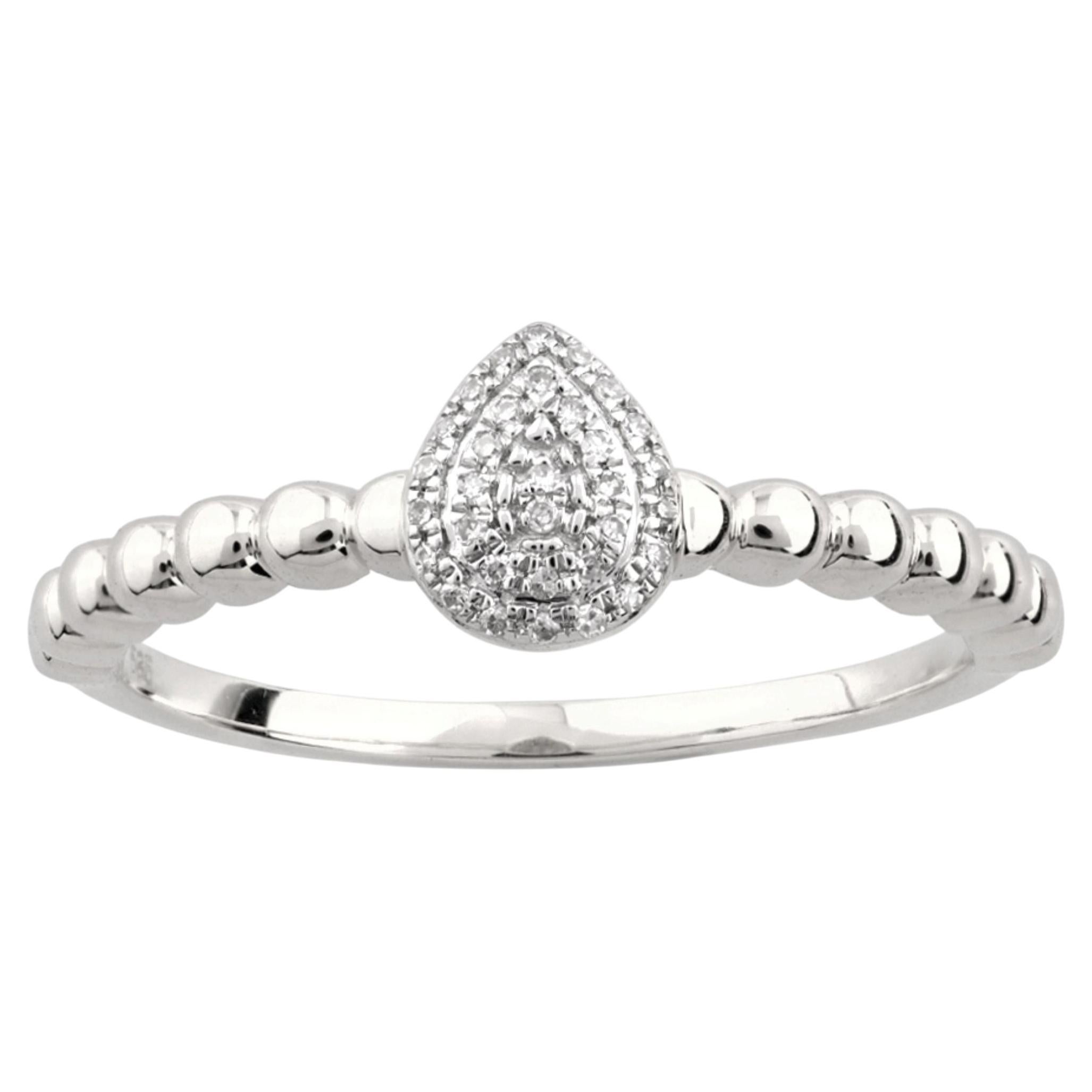 14K White Gold Round Cut Diamond Pear-Shaped Cluster Beaded Ring For Sale