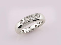 14K White Gold Round Cut Five-Cluster Zigzag Diamond Dome Ring