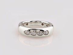 14K White Gold Round Cut Four-Cluster Scalloped Diamond Dome Ring