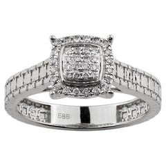 Anillo de compromiso de oro blanco de 14K con diamante redondo y halo cuadrado