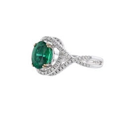14K White Gold Round Twist Diamond Emerald 2.10 Carat Ring