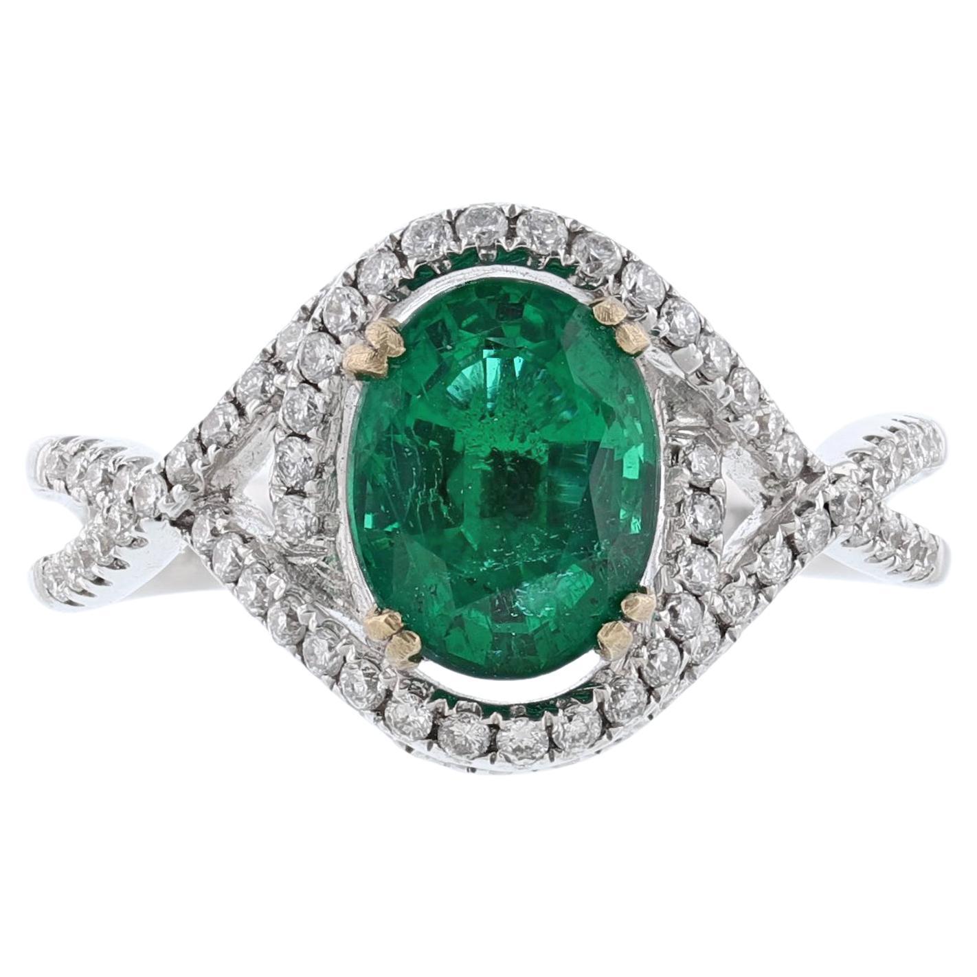 14K White Gold Round Twist Diamond Emerald 2.10 Carat Ring For Sale