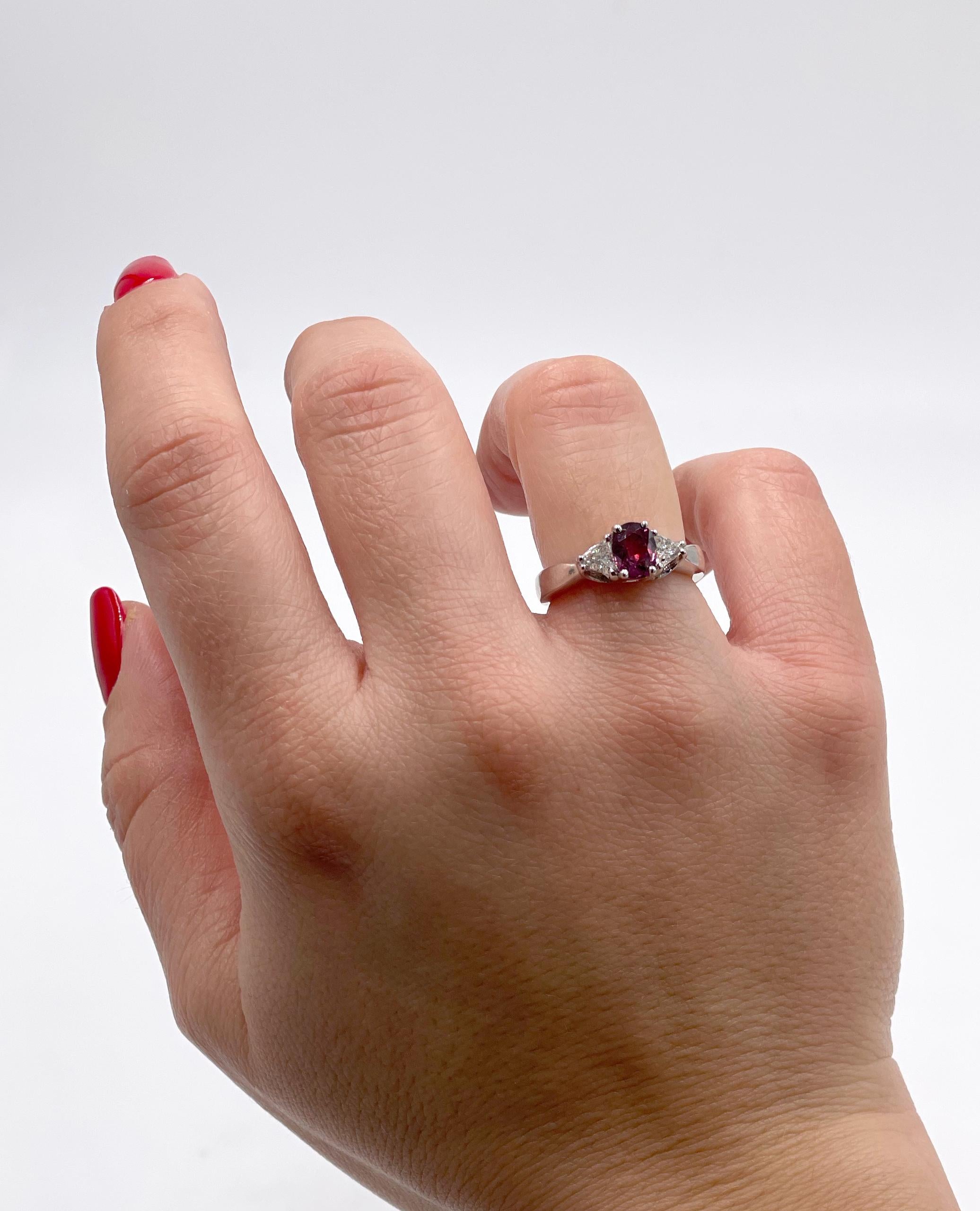 Contemporary 14K White Gold Three Stone Ring with Ruby and Diamonds For Sale