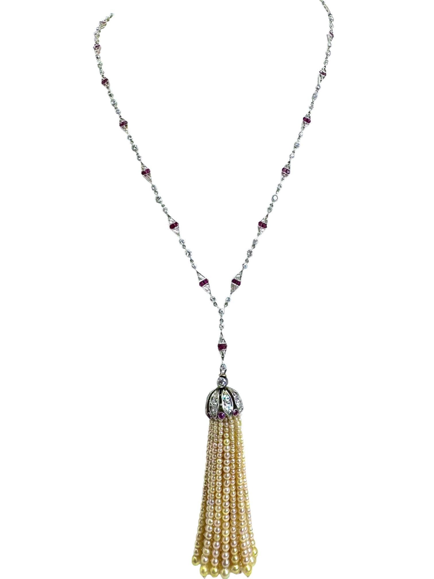 Collana con rubino, diamanti e perle in oro bianco 14K In condizioni ottime in vendita a Great Neck Plaza, NY