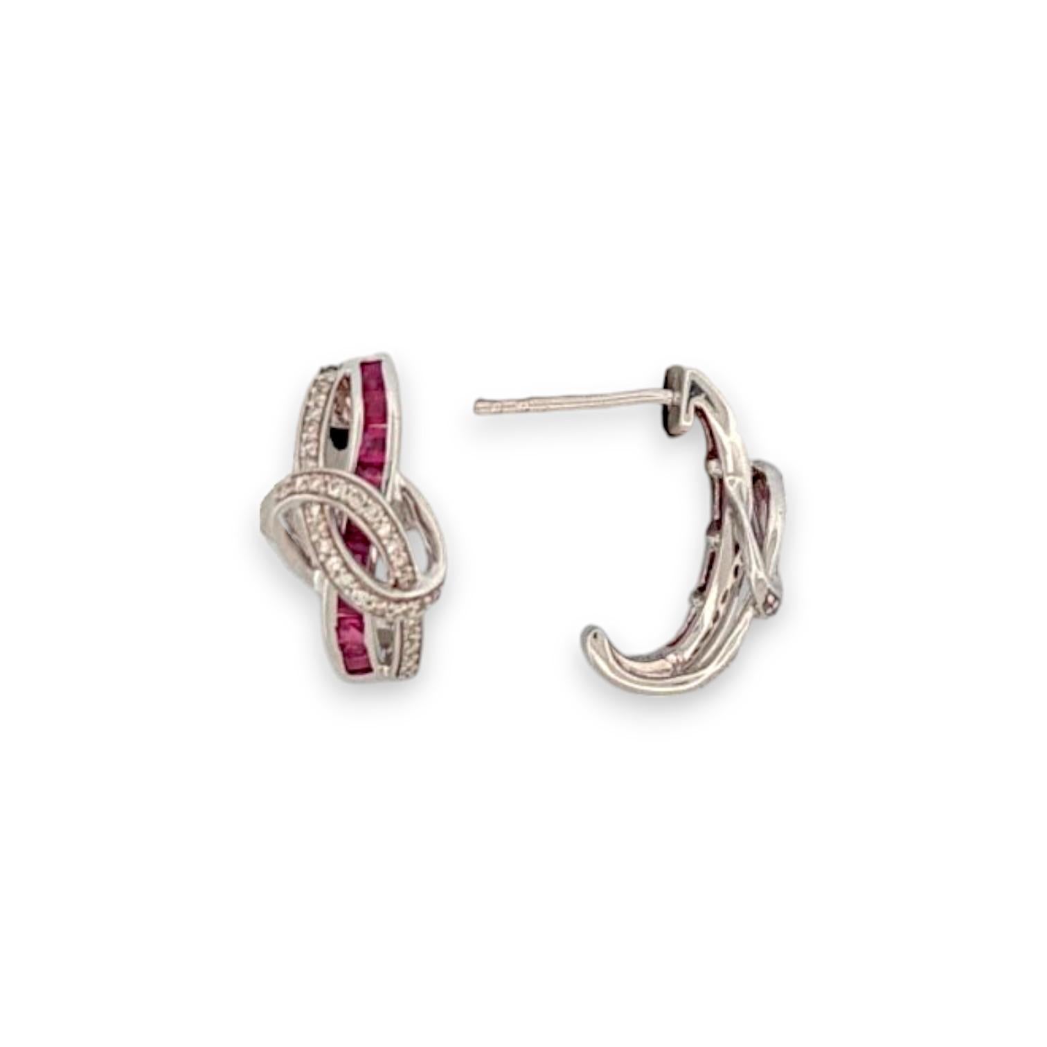 Artigiano Colette  Orecchini con gancio a J in oro bianco 14K con rubini e diamanti  Canale Set Principessa in vendita
