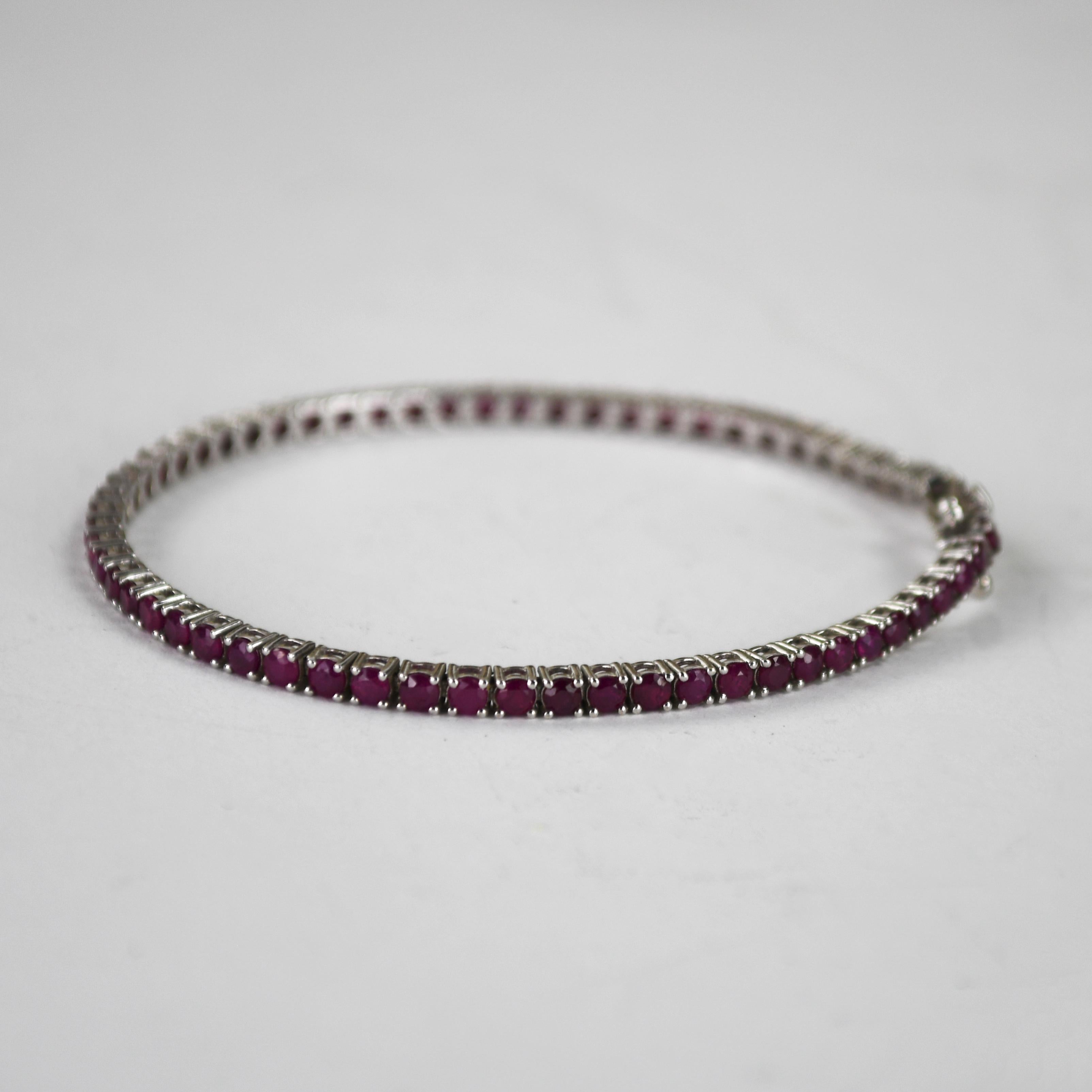 Bracciale Tennis in oro bianco 14K con rubino 4,00ct In condizioni ottime in vendita a Laguna Beach, CA