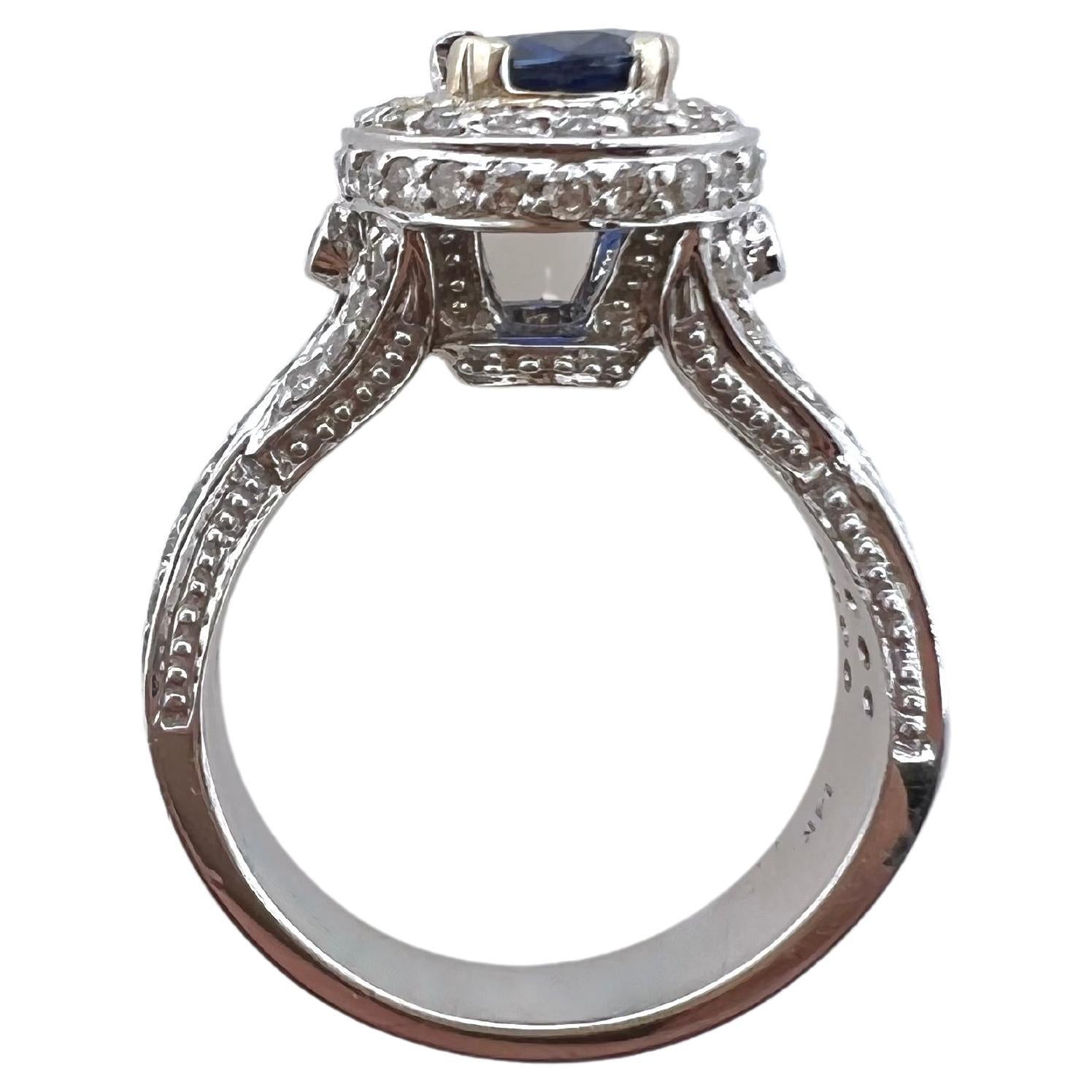 14k White Gold Sapphire and Diamond Ring In New Condition For Sale In Carrollton, TX