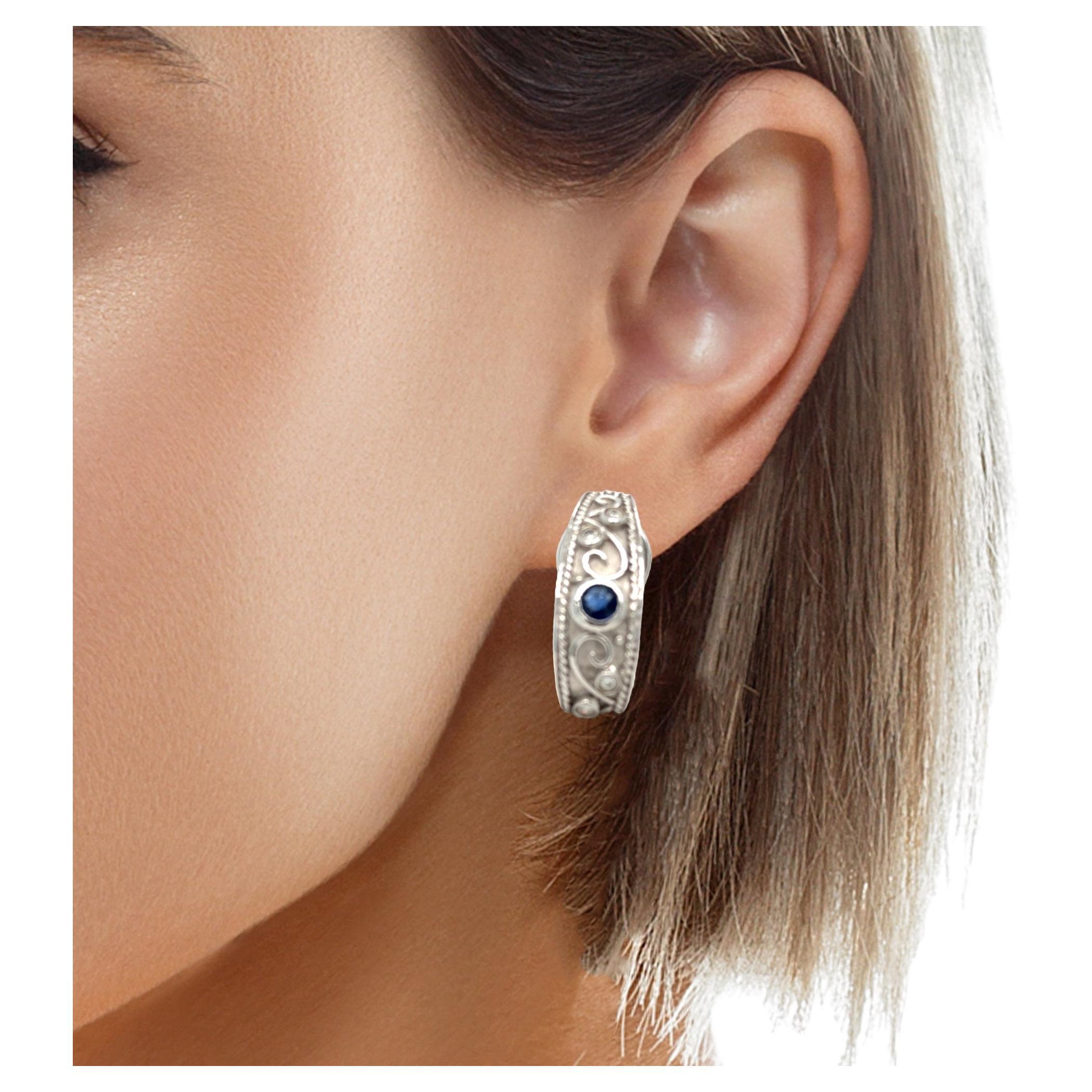 Orecchini a cerchio con zaffiro e diamante in oro bianco 14k - Finitura opaca, 1
