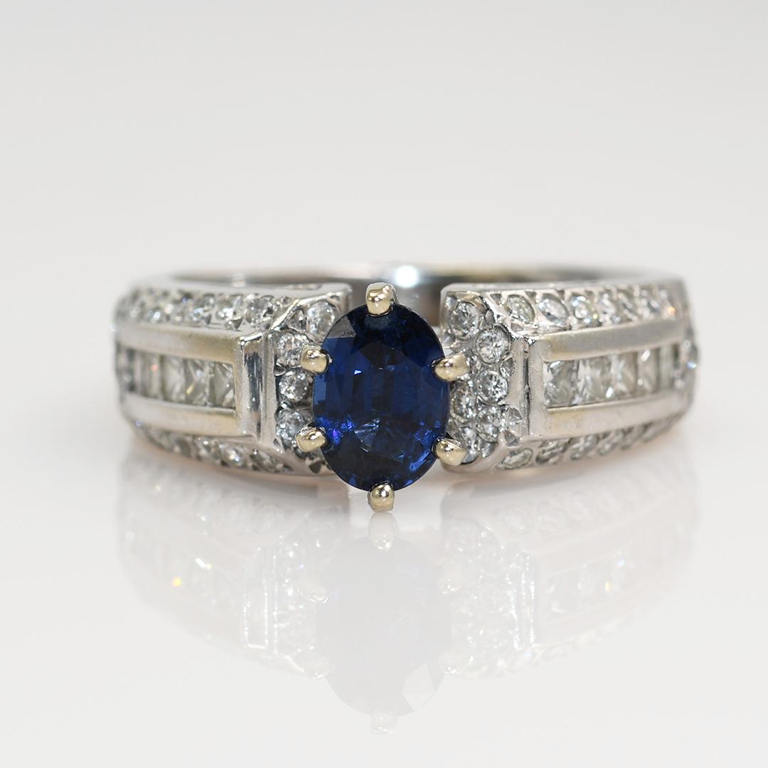 Oval Cut 14K White Gold Sapphire & Diamond Ring 1.00ct Sapphire, 8.2g For Sale