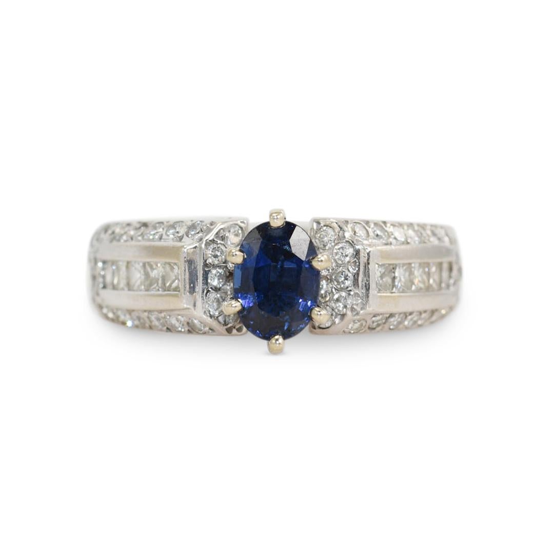 14K White Gold Sapphire & Diamond Ring 1.00ct Sapphire, 8.2g For Sale