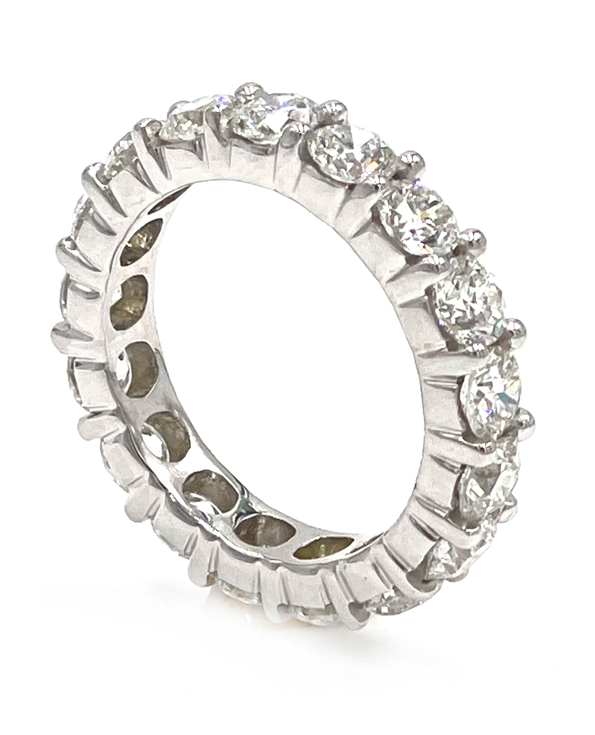 Contemporary 14k White Gold Shared Prong Eternity Band, 4.06 Carats For Sale