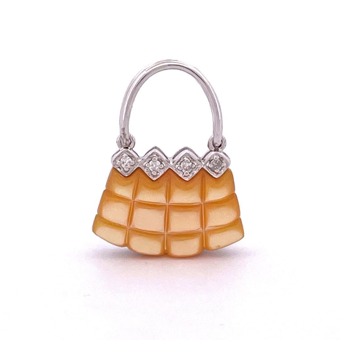 14k White Gold Shell, Mother of Pearl & Onyx Bag Charm Pearl Bracelet For Sale 3