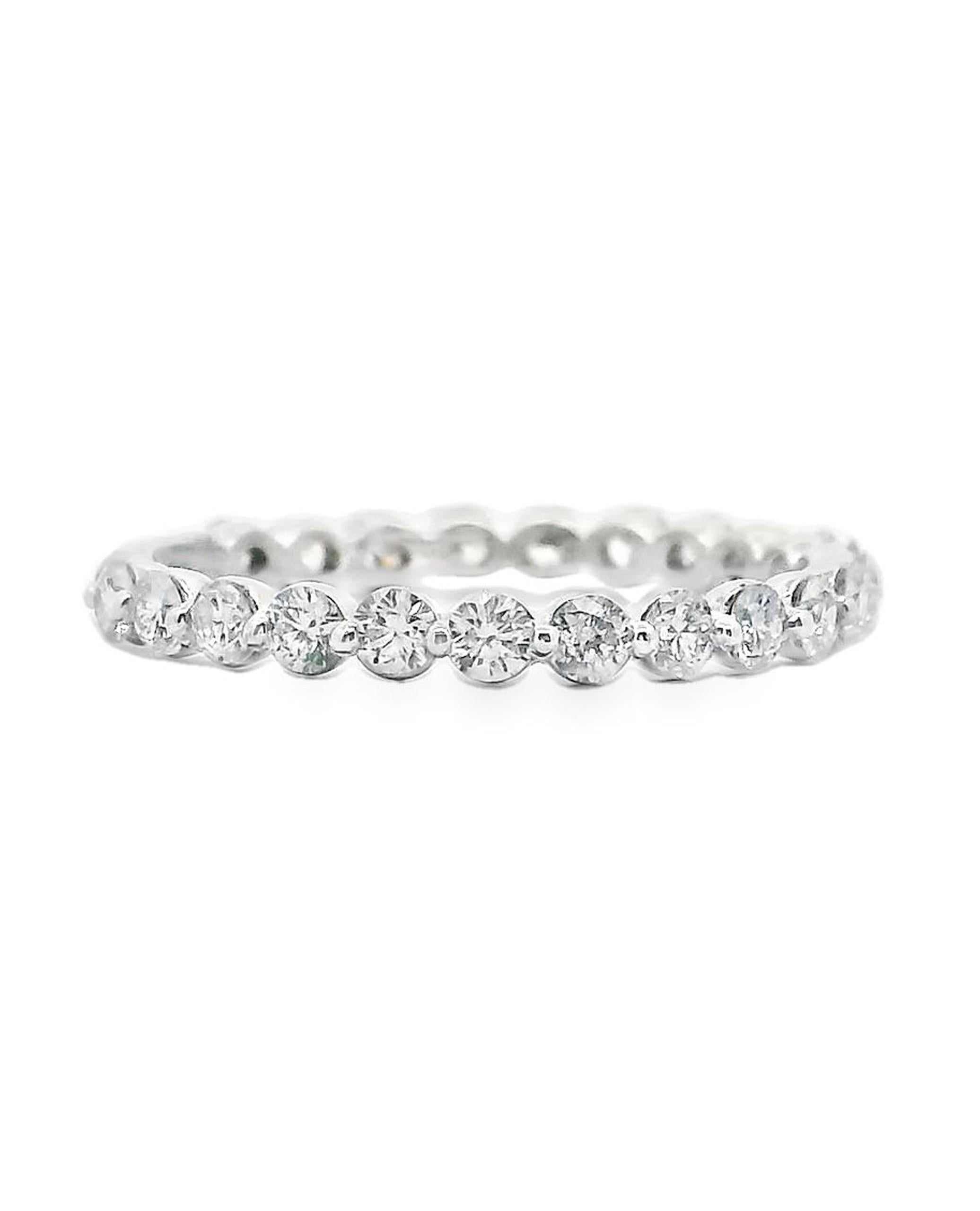 Taglio rotondo Diamanti singoli condivisi in oro bianco 14K - Misura 6 in vendita