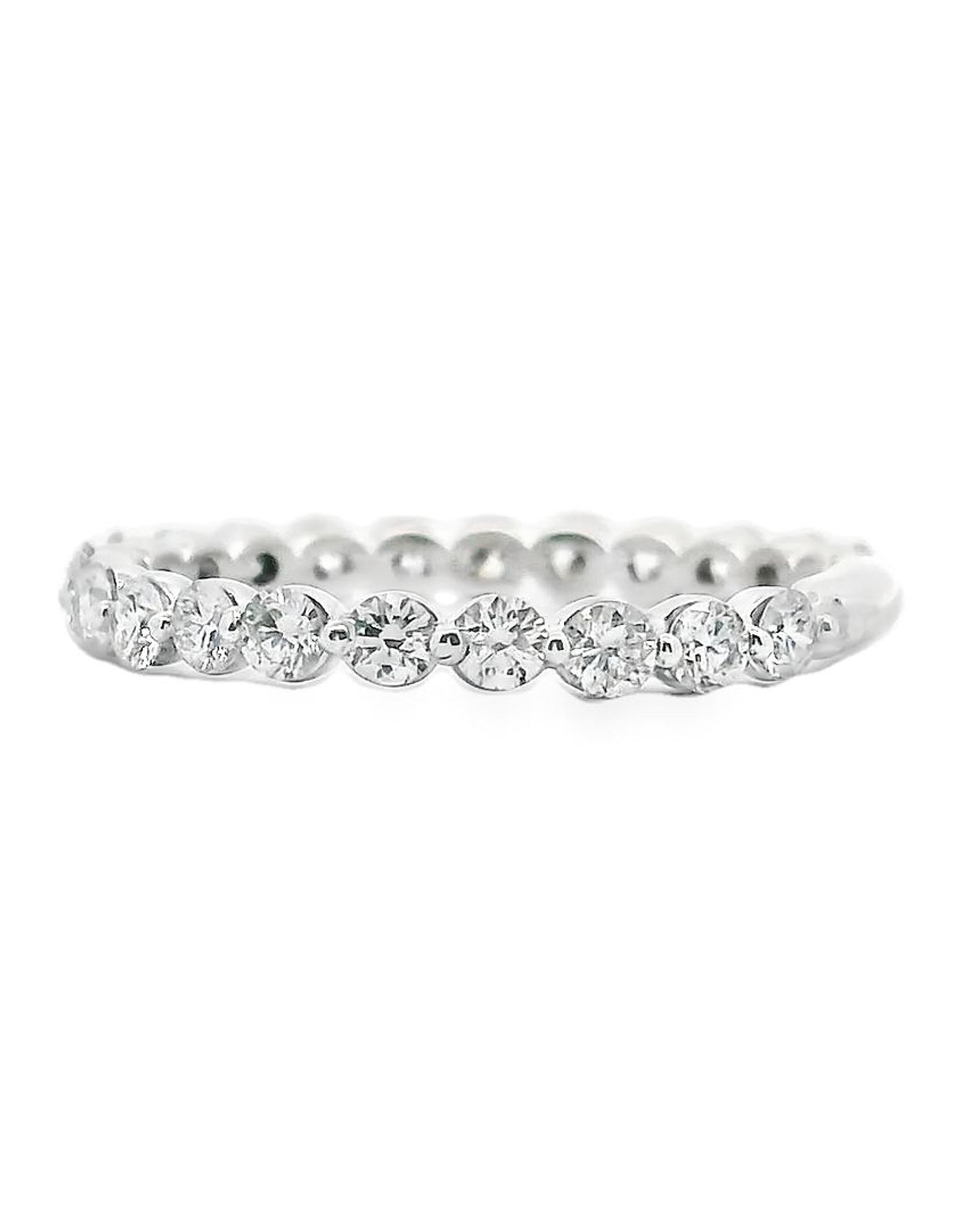 Diamanti singoli condivisi in oro bianco 14K - Misura 6 In condizioni Nuovo in vendita a Old Tappan, NJ