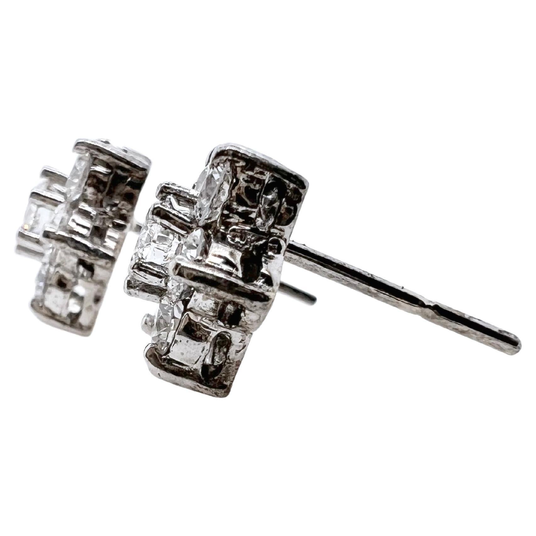Contemporary 14k White Gold Snowflake Style Diamond Stud Earrings For Sale