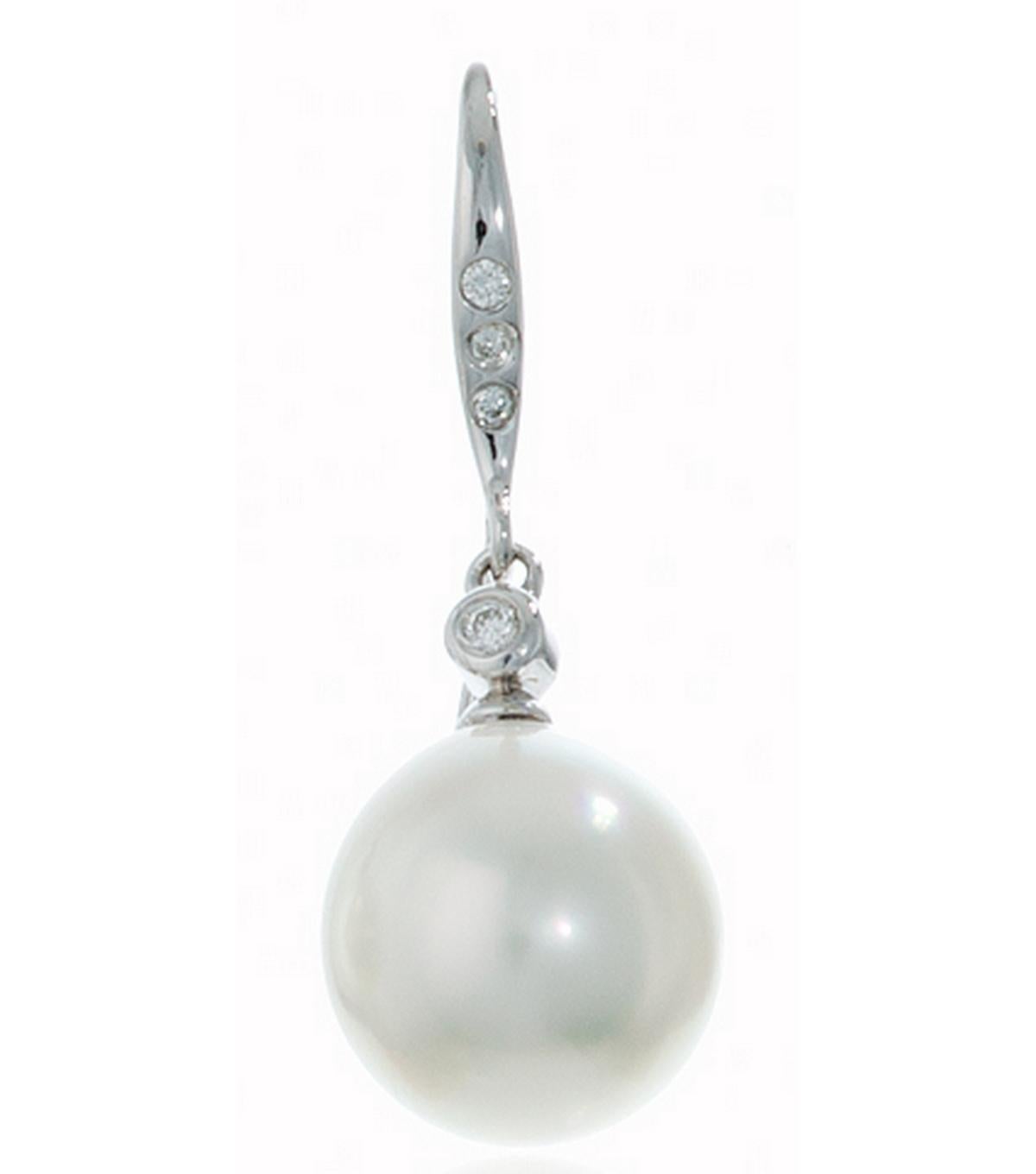 Contemporary 14k White Gold South Sea Pearl and Diamond Drop Earrings For Sale