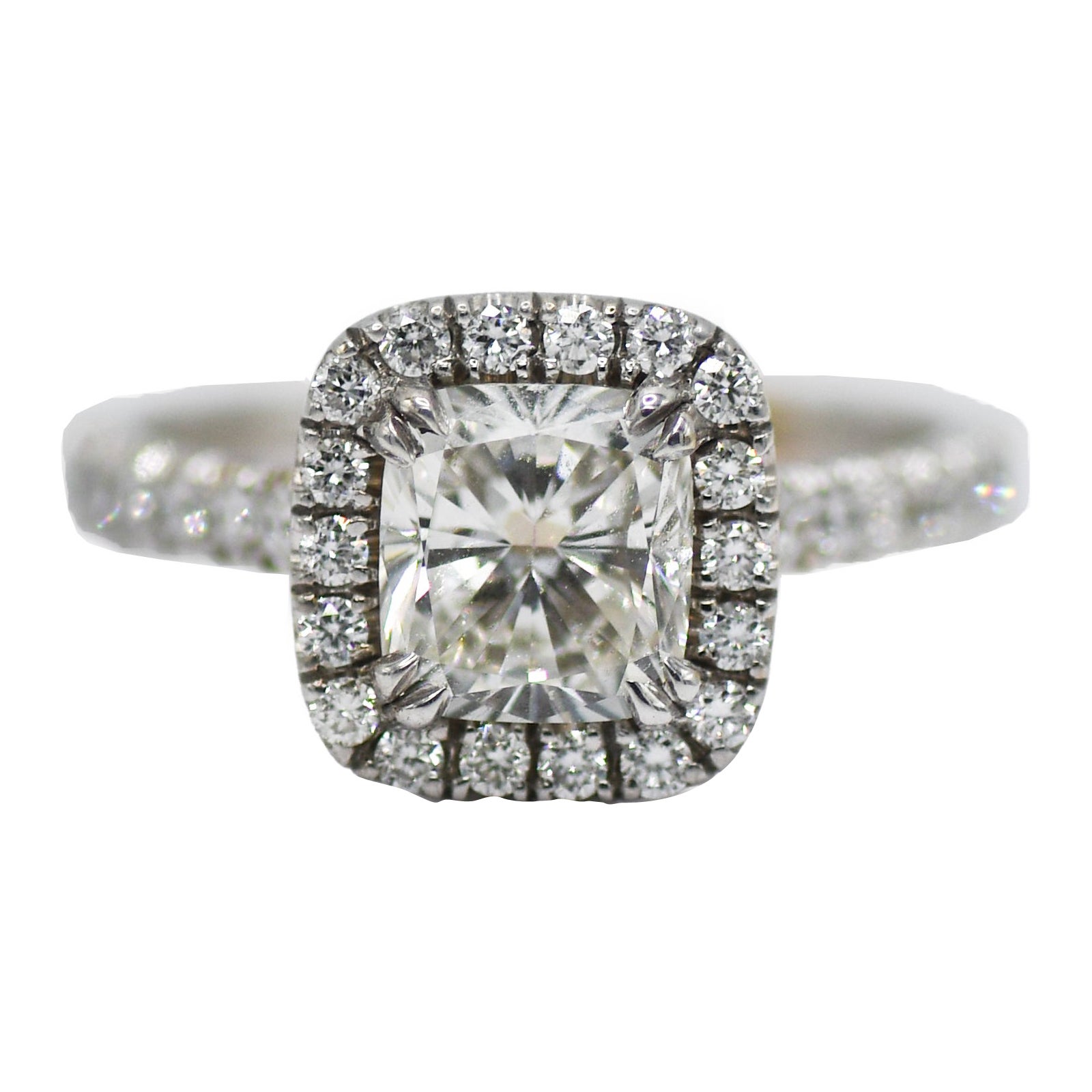 Bague en or blanc 14K à diamant carré modifié