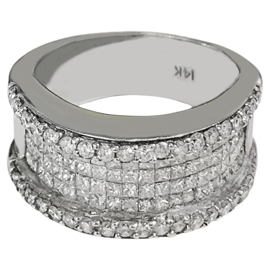 14k White Gold Square Ring with Diamonds For Sale