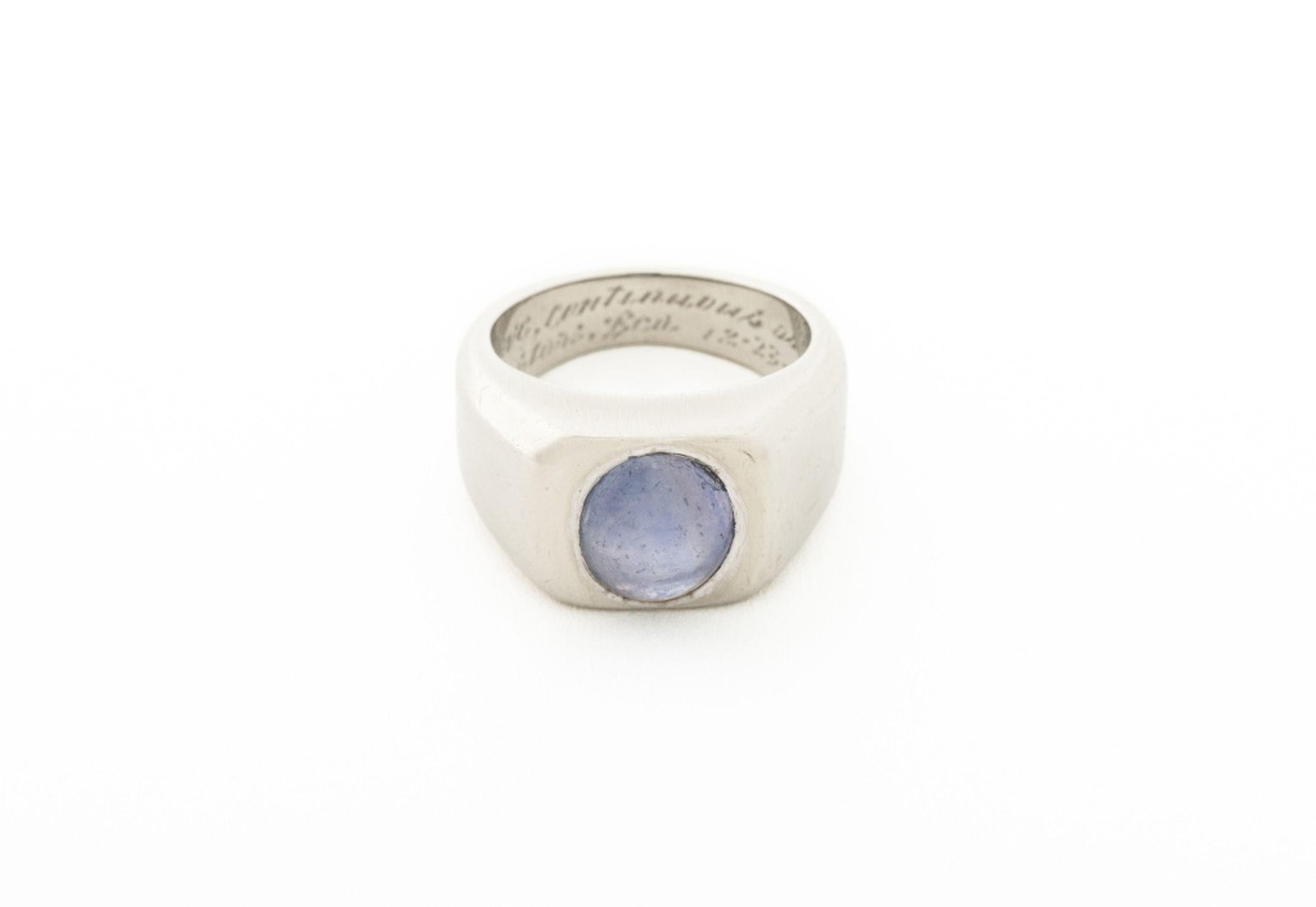 14K White Gold Star Sapphire Ring Moderno en venta