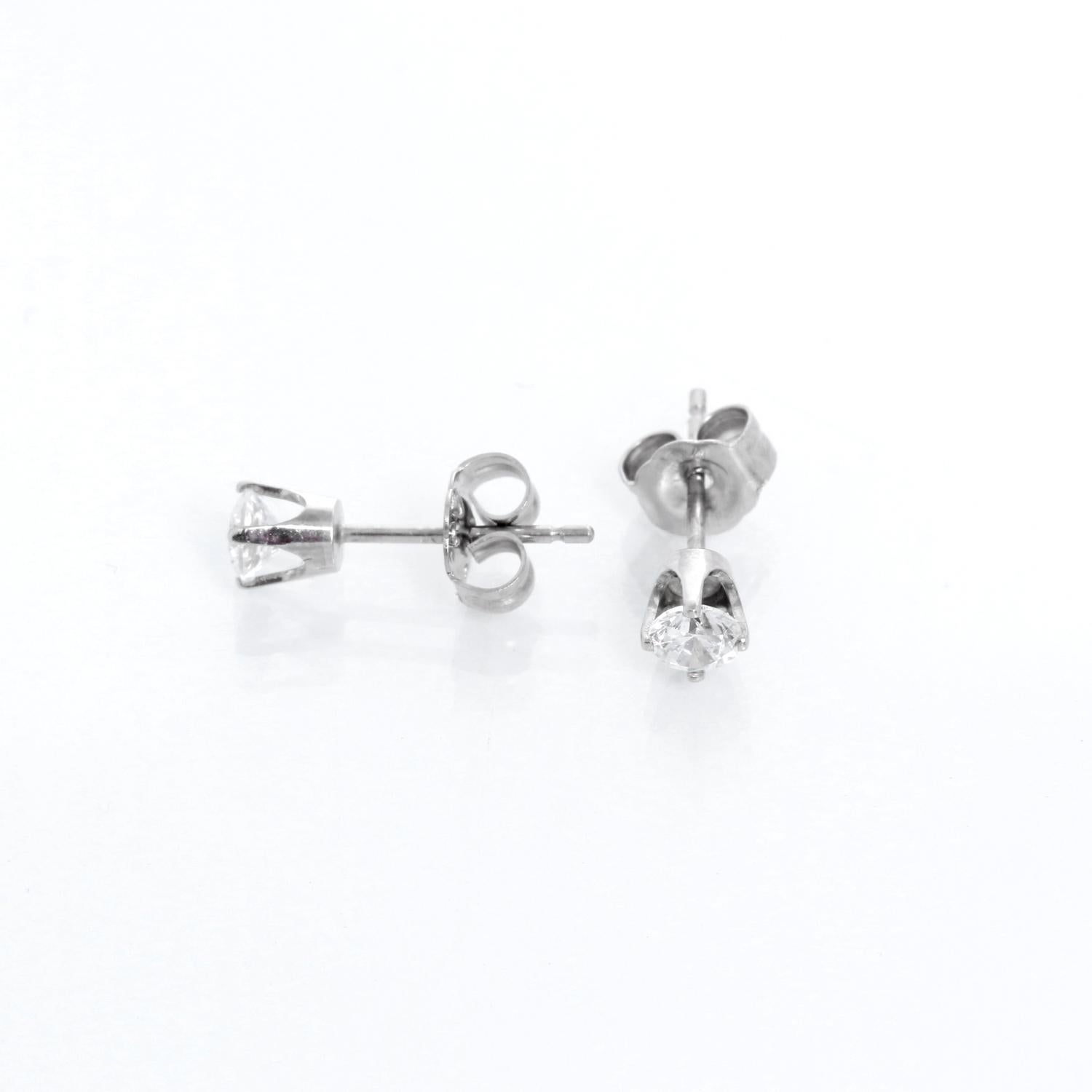 Women's 14k White Gold Studs .25 cts For Sale