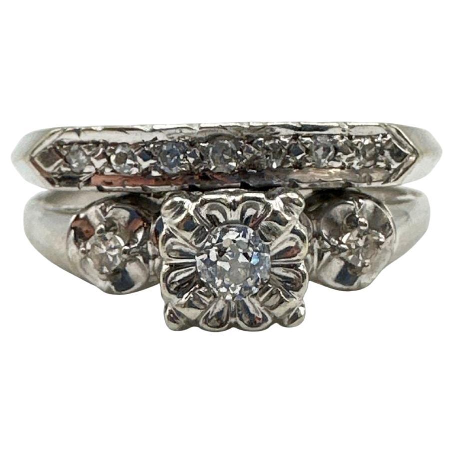 14K White Gold Stunning Double Ring With 10 Diamonds for Women For Sale