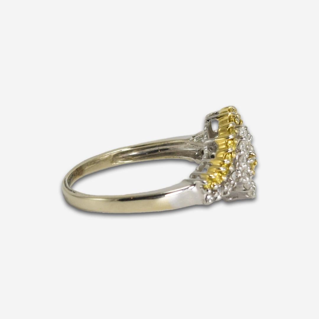 Anillo de diamantes con diseño de remolino en oro blanco de 14 quilates 0,50 ct Corte redondo en venta