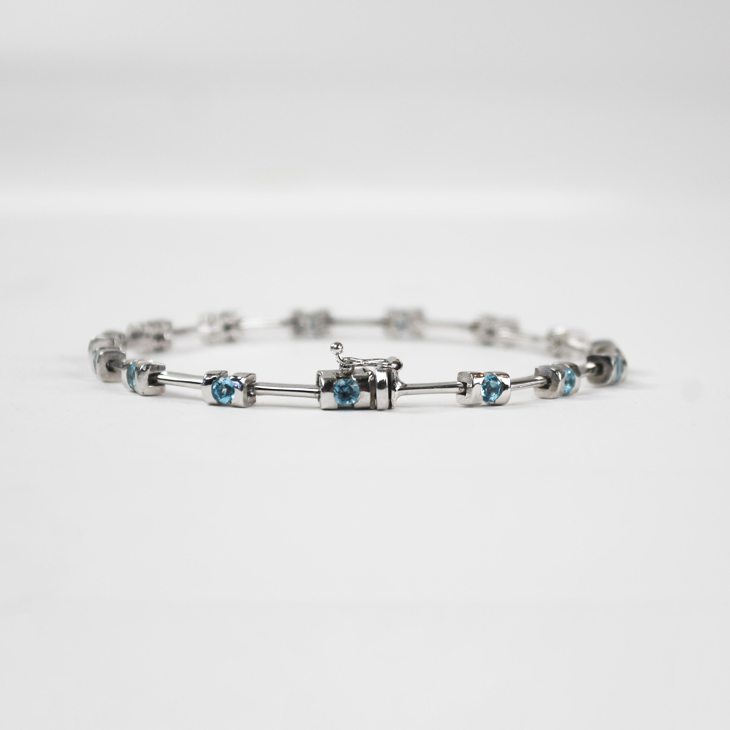 Women's or Men's 14K White Gold Synthetic Blue Stone Bracelet 13.8g For Sale