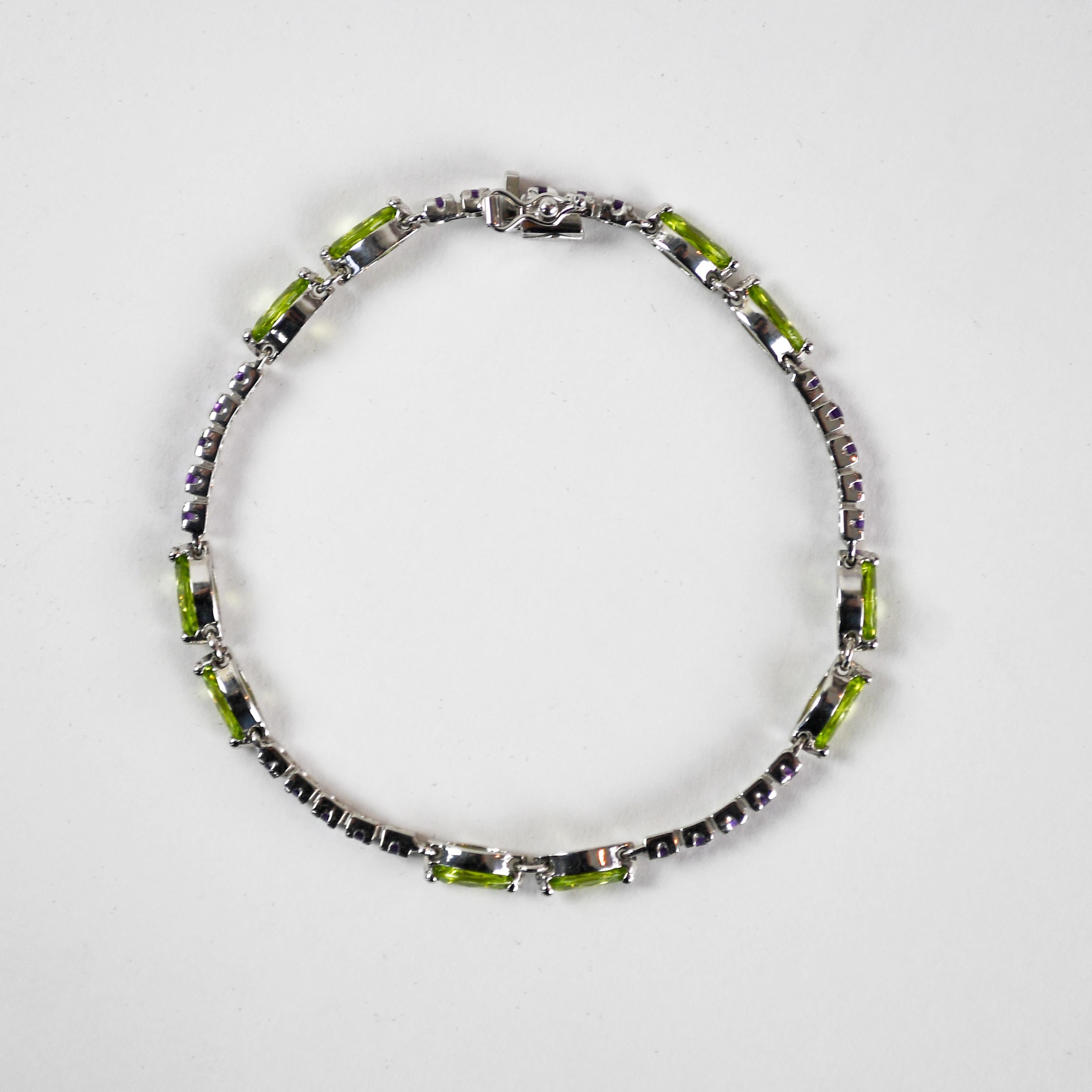 Bracciale in oro bianco 14K con peridoto sintetico e ametista 10,7g In condizioni ottime a Laguna Beach, CA