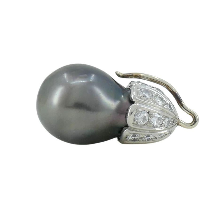 Colgante realzador de diamantes con perla de Tahití en oro blanco de 14k en venta 2