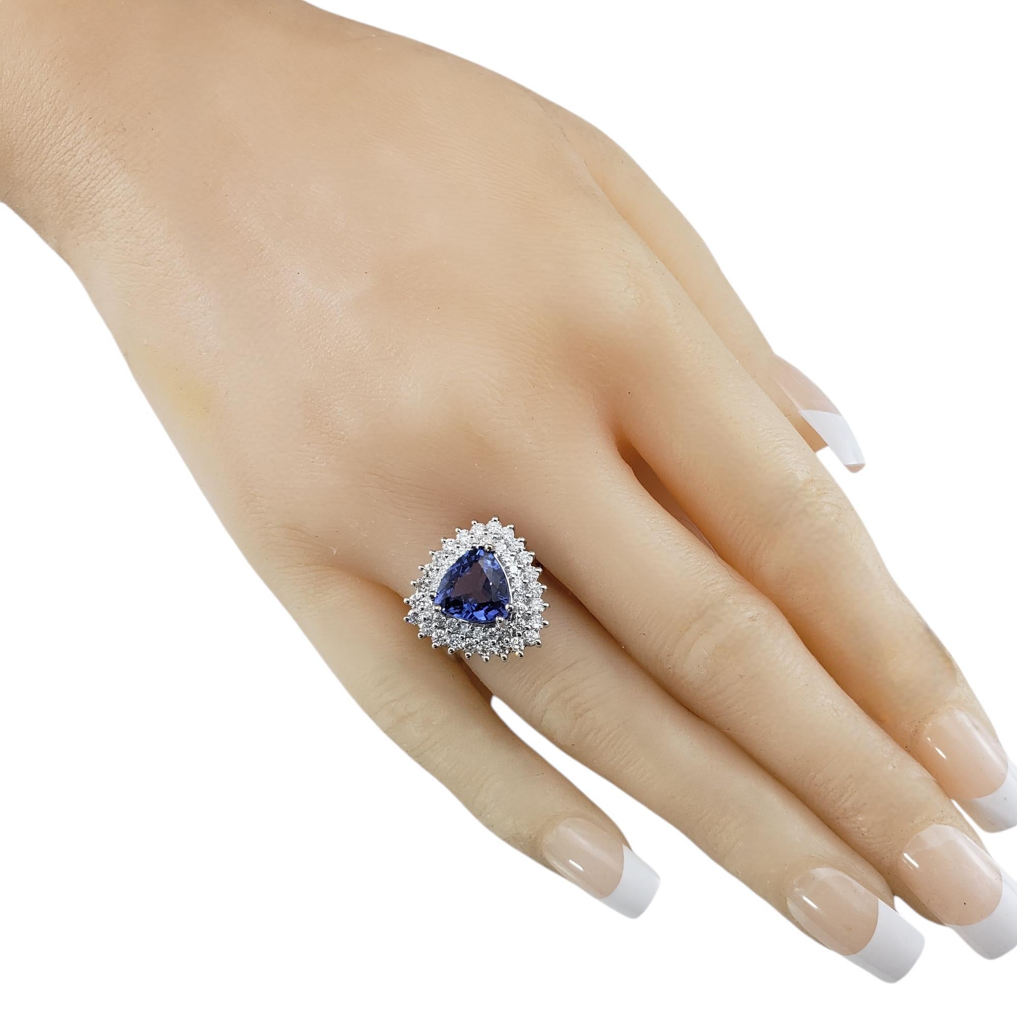 Anello da cocktail con doppio diamante e tanzanite in oro bianco 14K, misura 6,5 #19456 in vendita 1