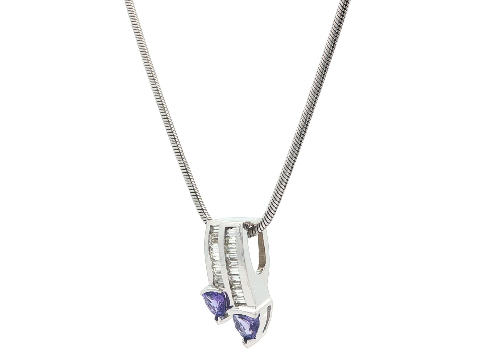 Ciondolo a doppia goccia con tanzanite e diamante in oro bianco 14k con catena a serpente da 18