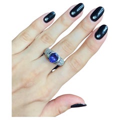 14k White Gold Tanzanite Fashion Ring with 5.00ct TDW
