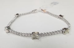 14k Weißgold Tennisarmband mit 5 ausgefallenen Formen und 51 runden Diamanten 4,01cts