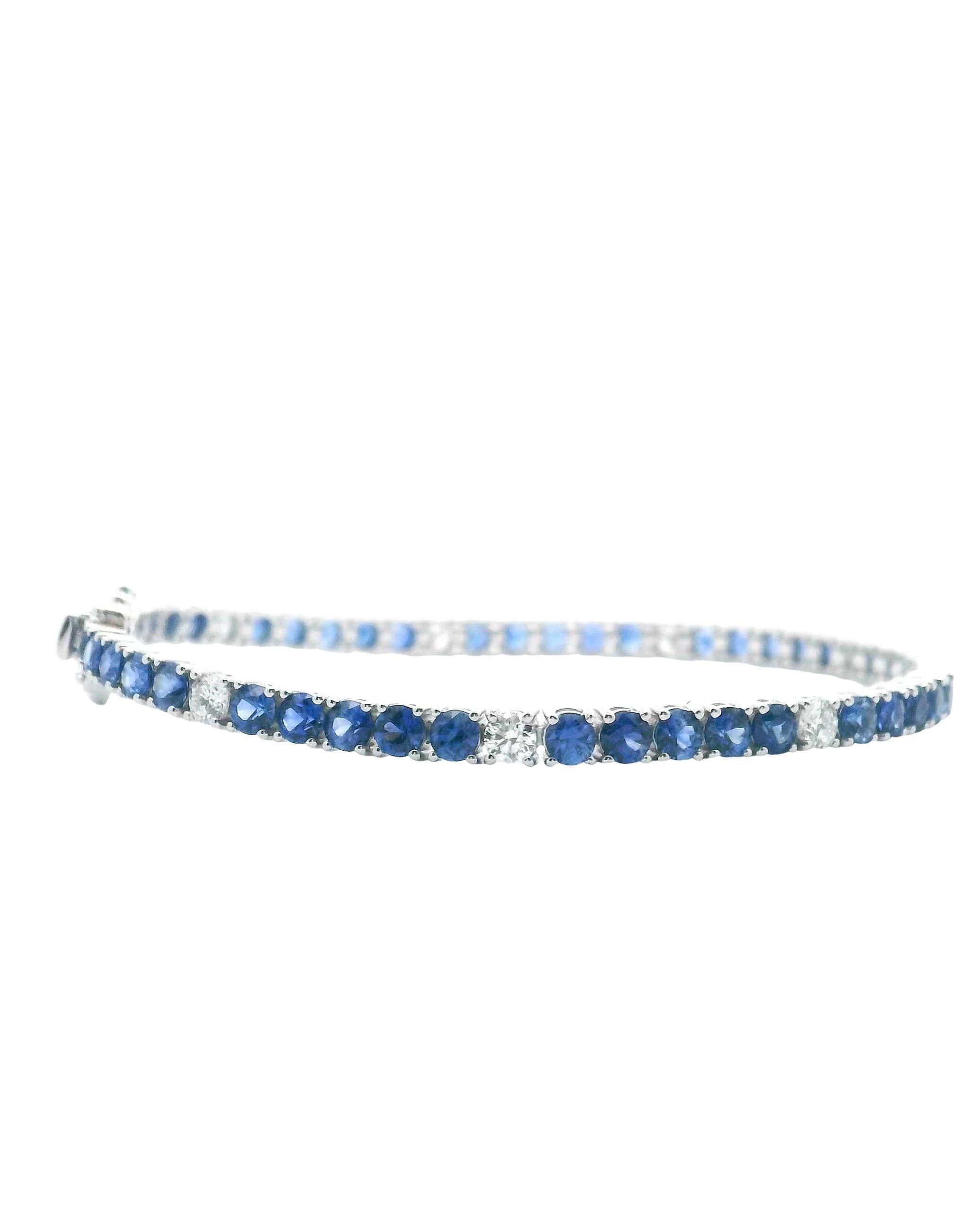 14K White Gold Tennis Bracelet with Sapphires and Diamonds In New Condition For Sale In Old Tappan, NJ