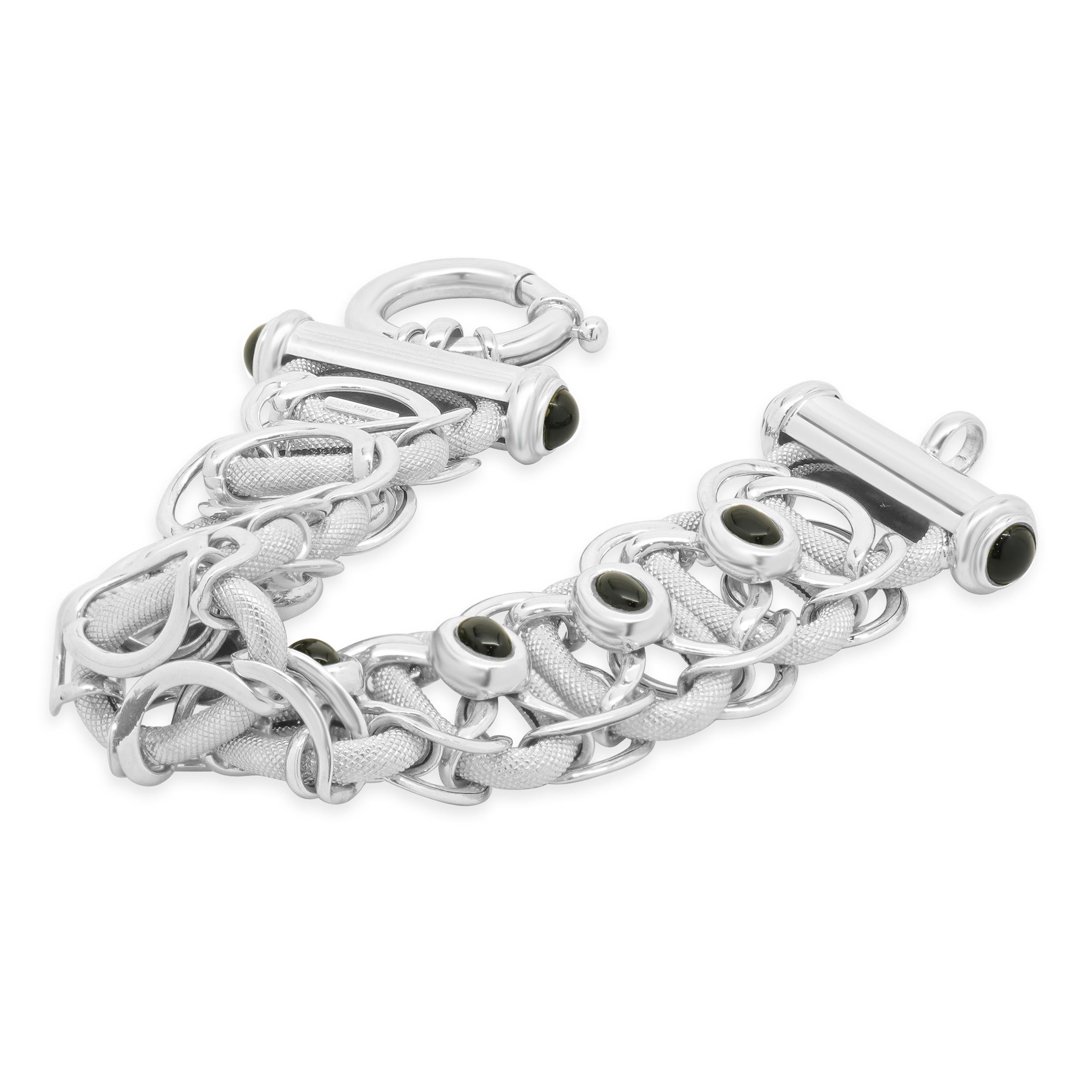 Designer: personalizzato
Materiale: oro bianco
Lunghezza: il bracciale si adatta a un polso di 7,5 pollici.
Peso: 42,10 grammi