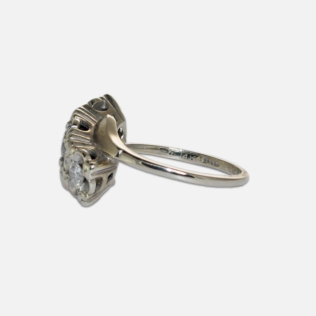 Bague à trois diamants en or blanc 14 carats 0,50 ct Unisexe en vente