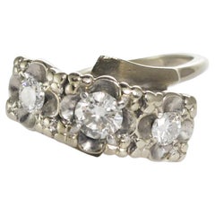 14K White Gold Three-Diamond Ring 0.50ct