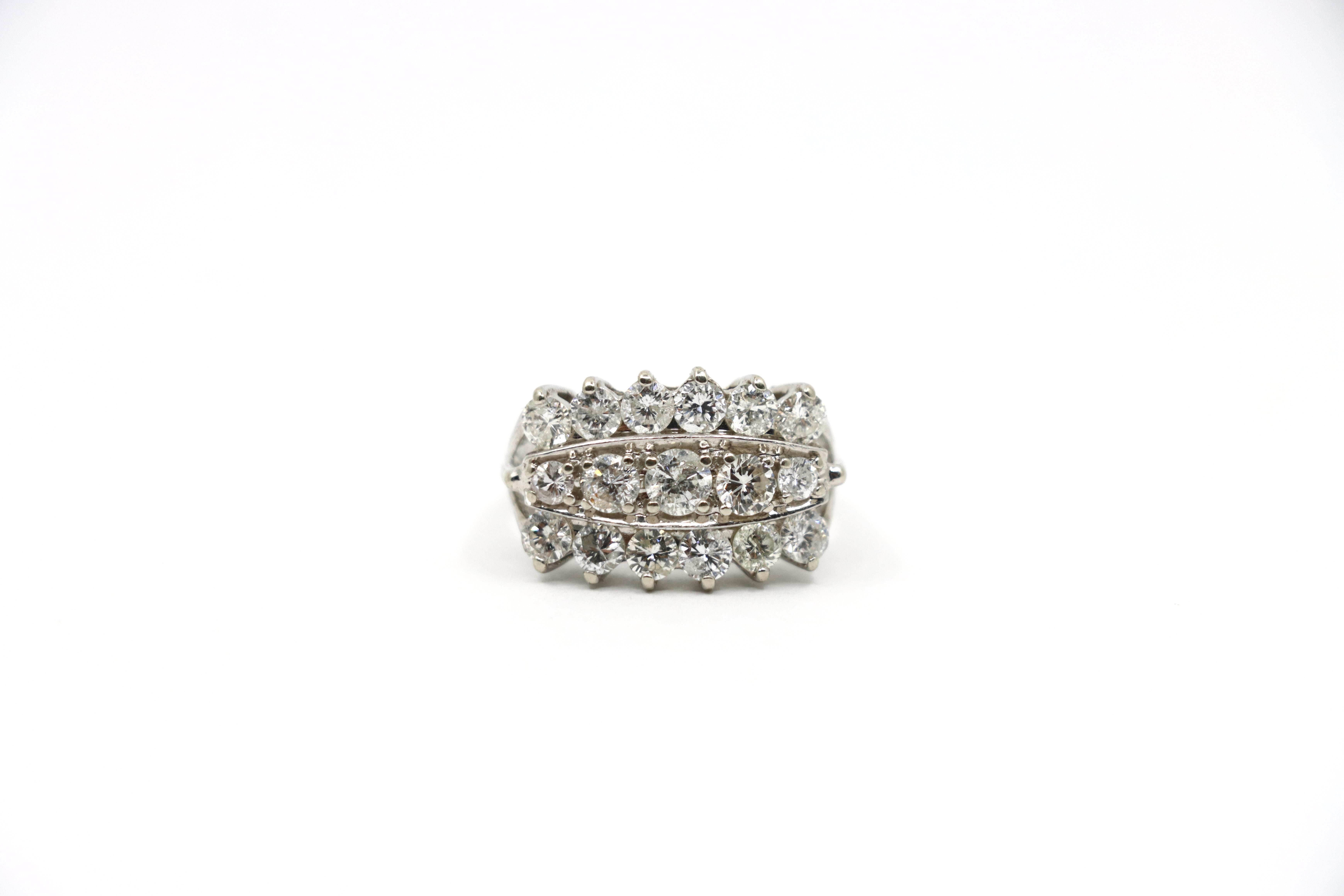 14K White Gold Three Row Diamond Princess Ring In Good Condition For Sale In Flushing, NY