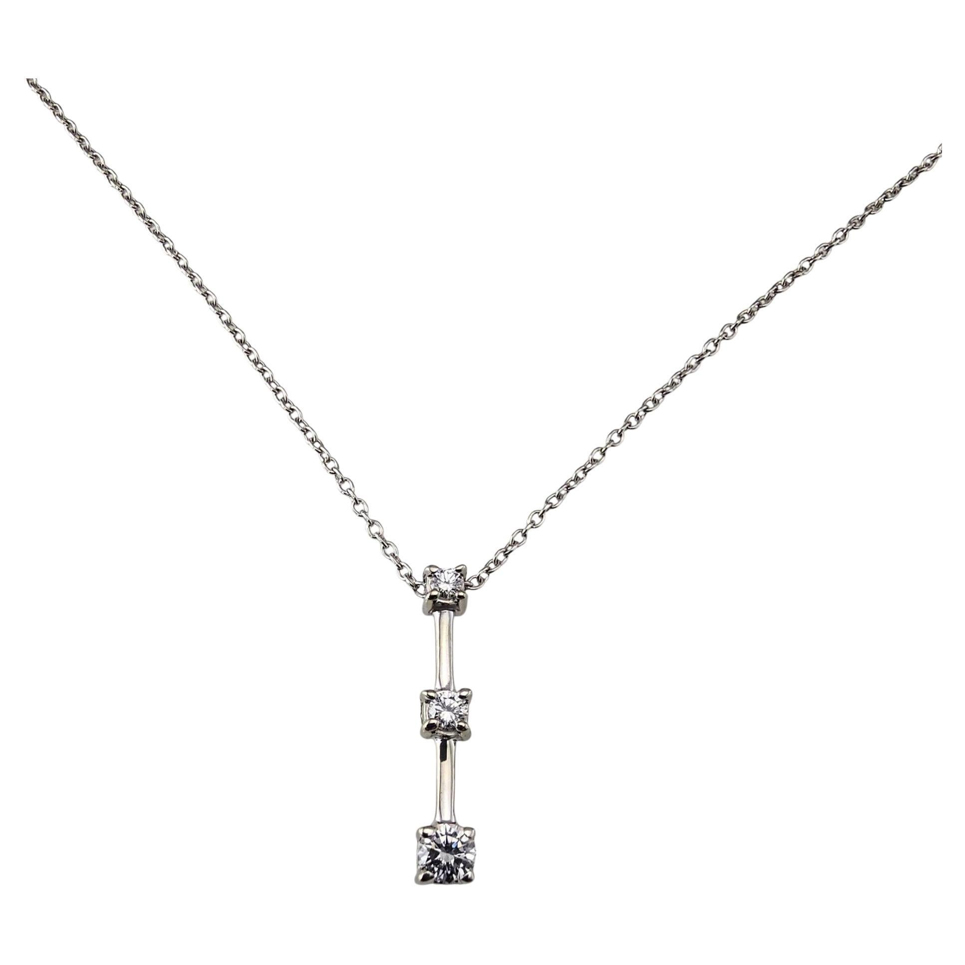Collana con tre pietre di diamante in oro bianco 14K #23891