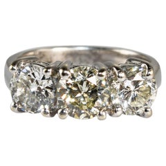 14K White Gold Three-Stone Diamond Ring 2.81ct