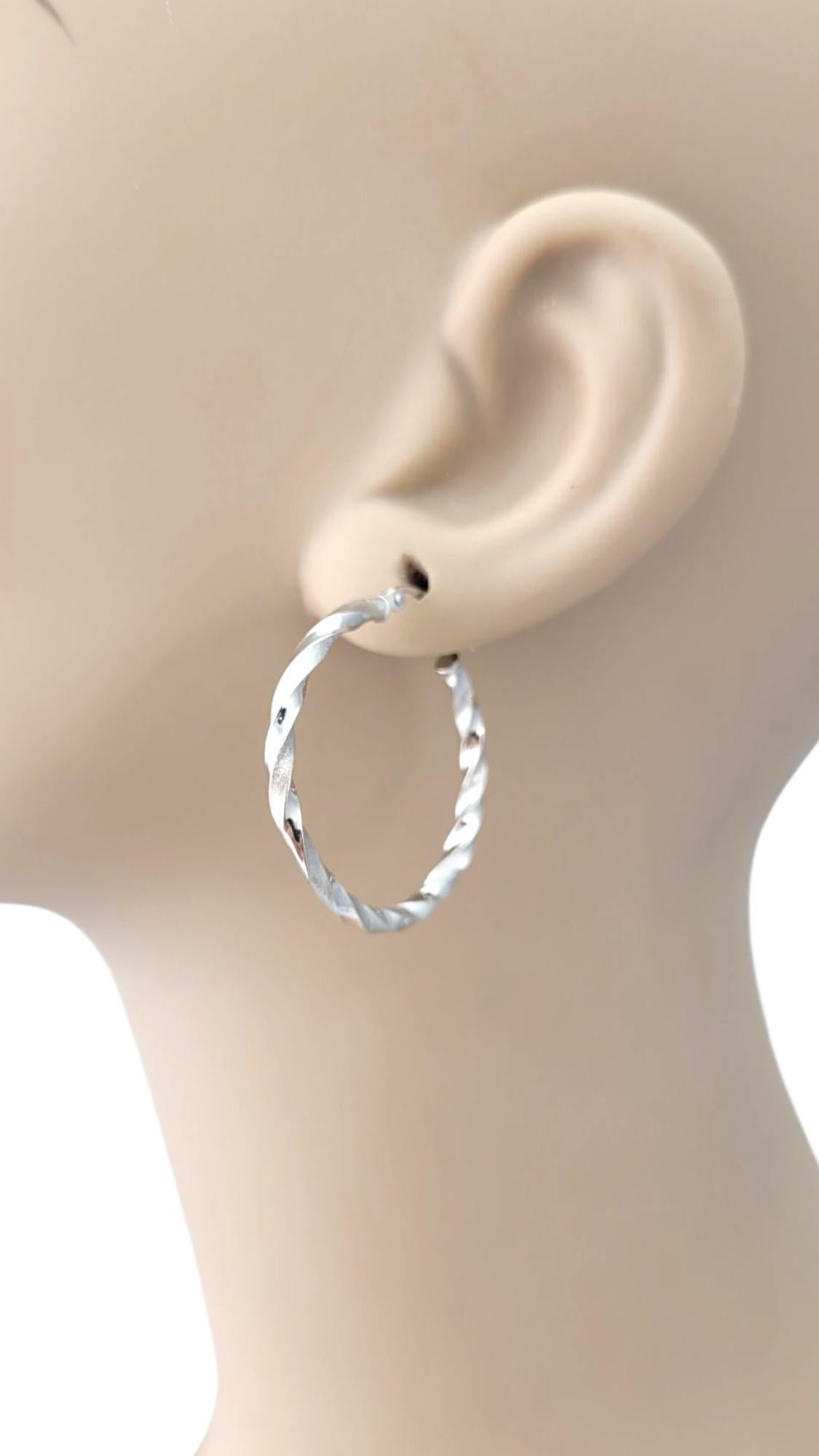 14K White Gold Twisted Hoop Earrings #21718 For Sale 2