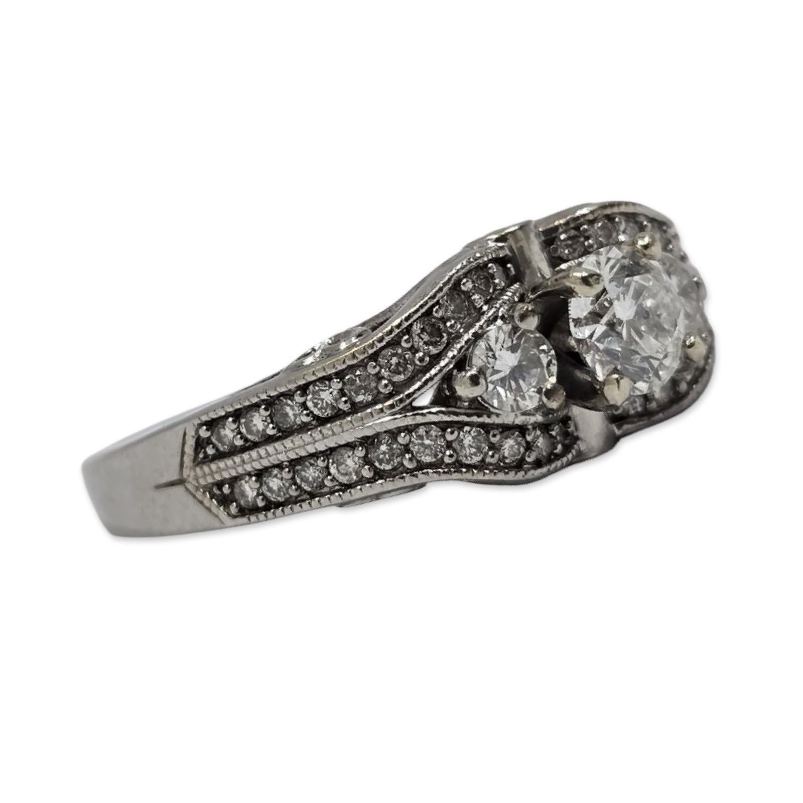 Bague deux pièces en or blanc 14K à diamant 1.48tcw avec centre certifié GIA en vente 5