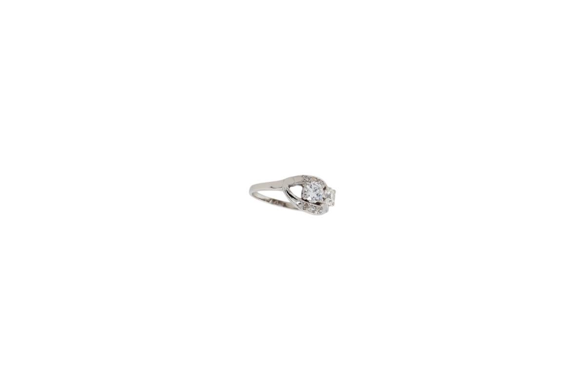 Anello a due pietre in oro bianco 14k con 1,25 carati di diamanti naturali in vendita 2