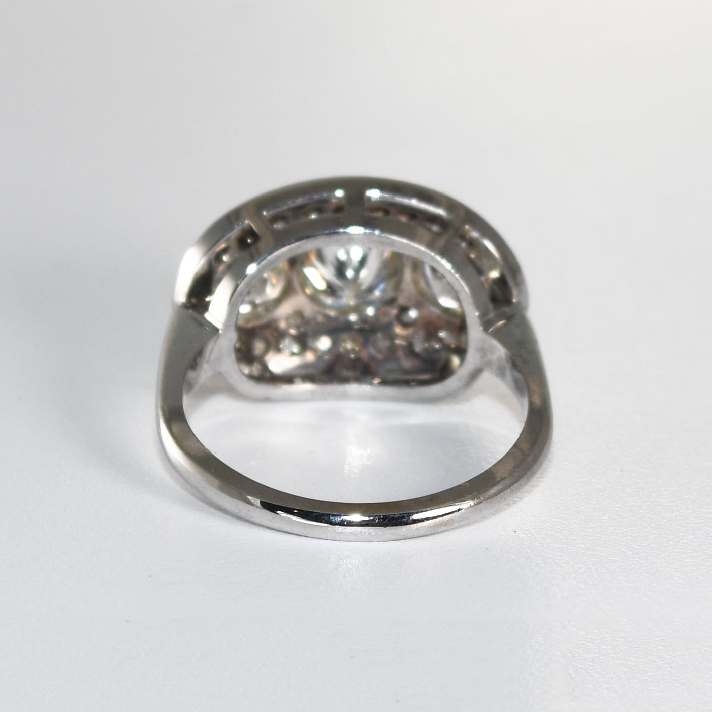 14K White Gold Vintage Diamond Cocktail Ring 2.15ct im Zustand „Hervorragend“ im Angebot in Laguna Beach, CA