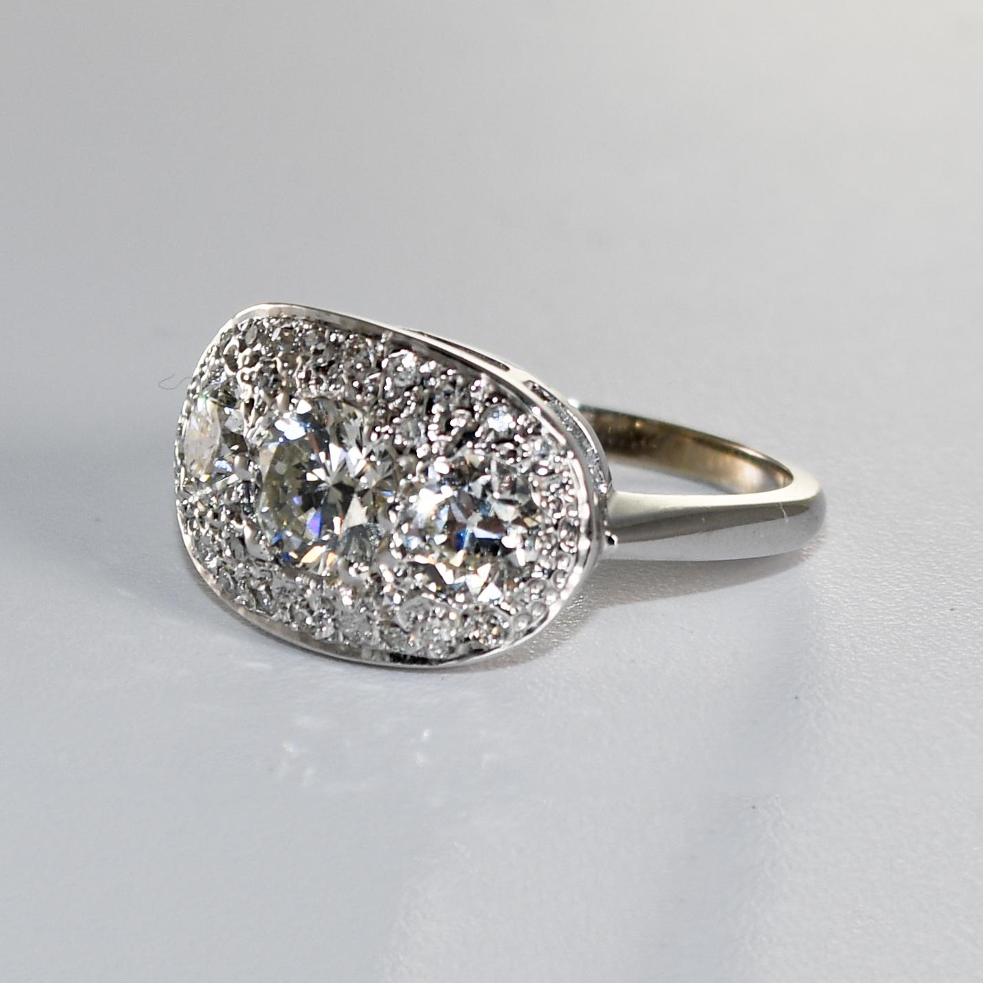 14K White Gold Vintage Diamond Cocktail Ring 2.15ct im Angebot 1